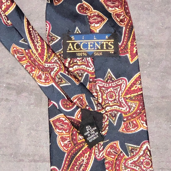 Men’s Silk Necktie - Picture 3 of 3